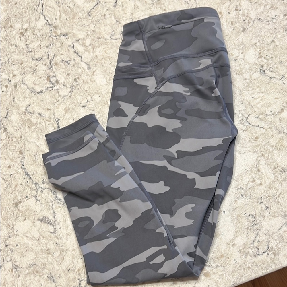 Perfect workout pants by Sweaty Betty. Size M
